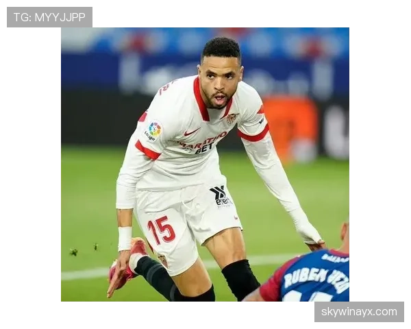 阿什拉夫国家队里程碑时刻：连续出场突破纪录，成为球队关键力量