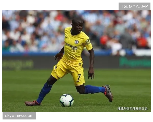 新赛季足球球星表现稳健,状态回暖值得关注 新赛季足球球星表现稳健,状态回暖值得关注